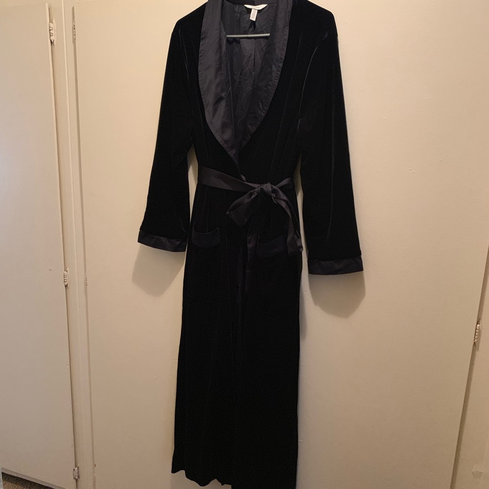 Beautiful long Robe!!!